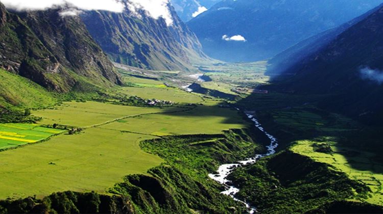 Tsum Valley